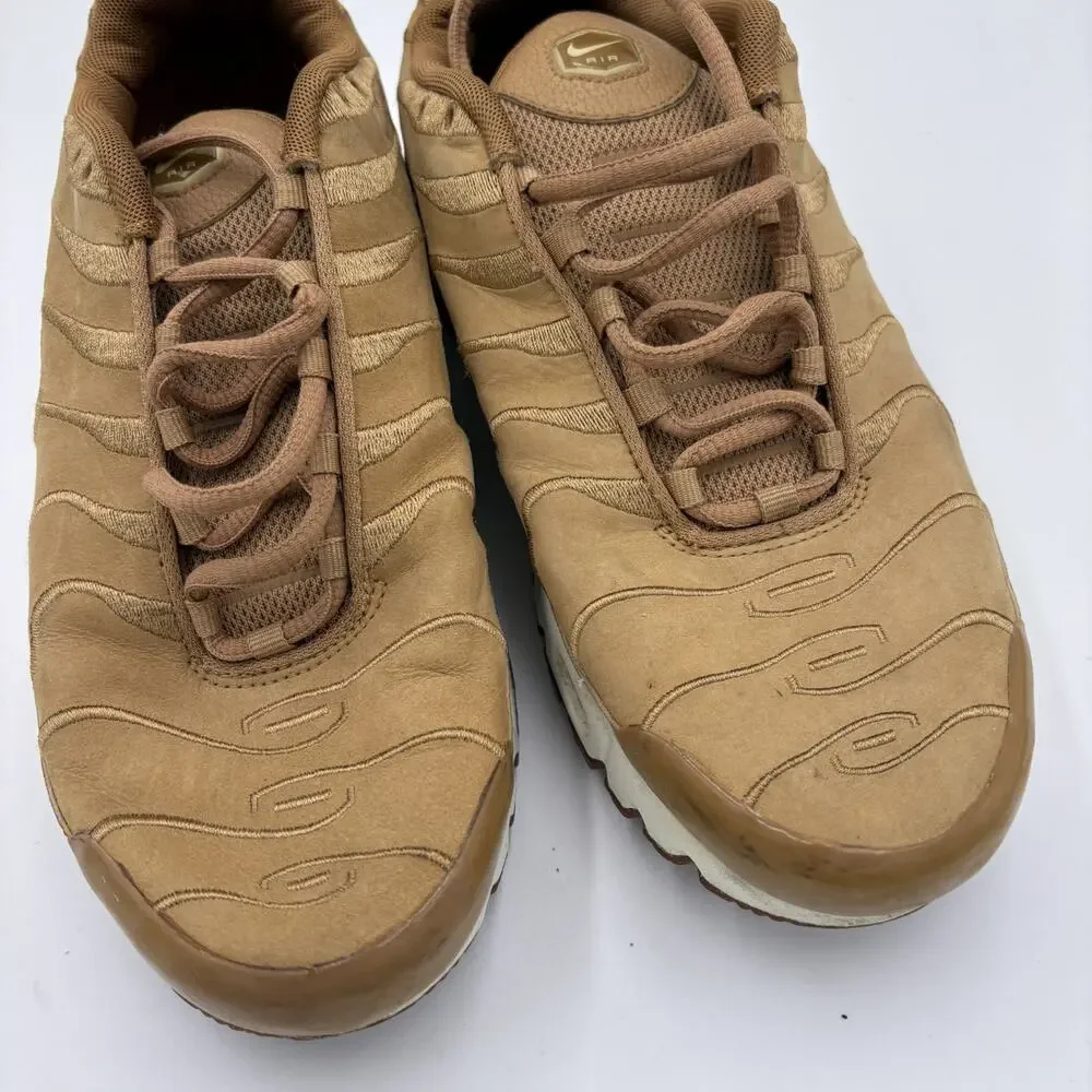 Nike Air Max Plus TN Men's Size 8 Flax Sail Brown And White Gum Sneakers Used